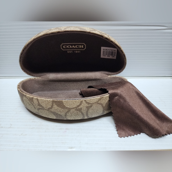 Coach Sunglasses Case with Cleaning Cloth New Never Used - Picture 1 of 3